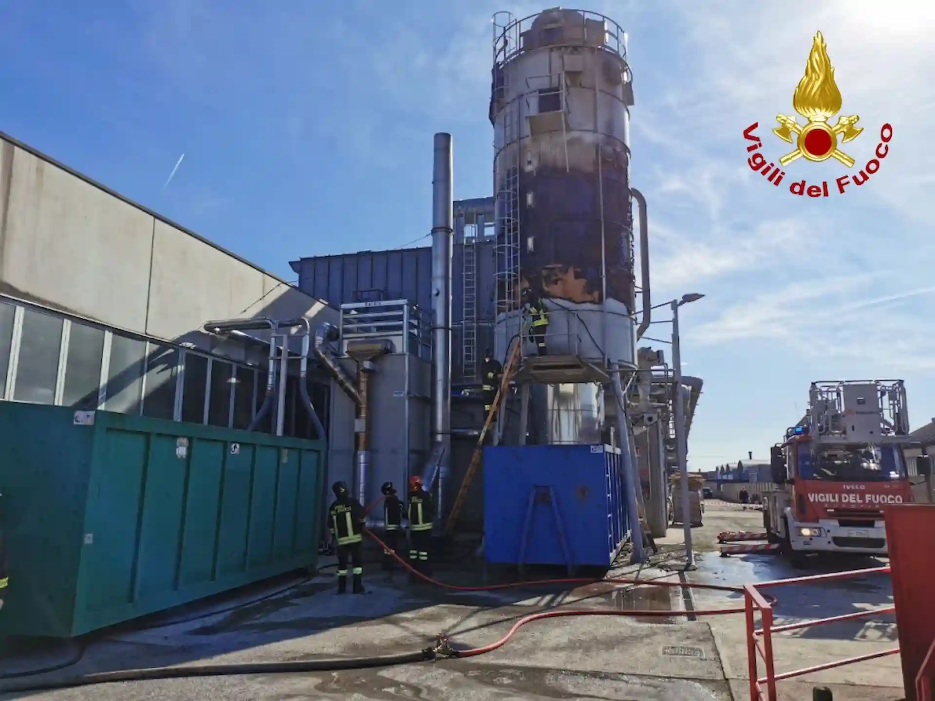 Incendio a San Giovanni al Natisone silo