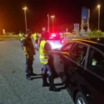 A zig zag in autostrada A23, fugge all'alt della Polizia
