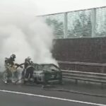 Incendio in A4: auto in fiamme. Reindirizzamento del traffico sulla A27/A28