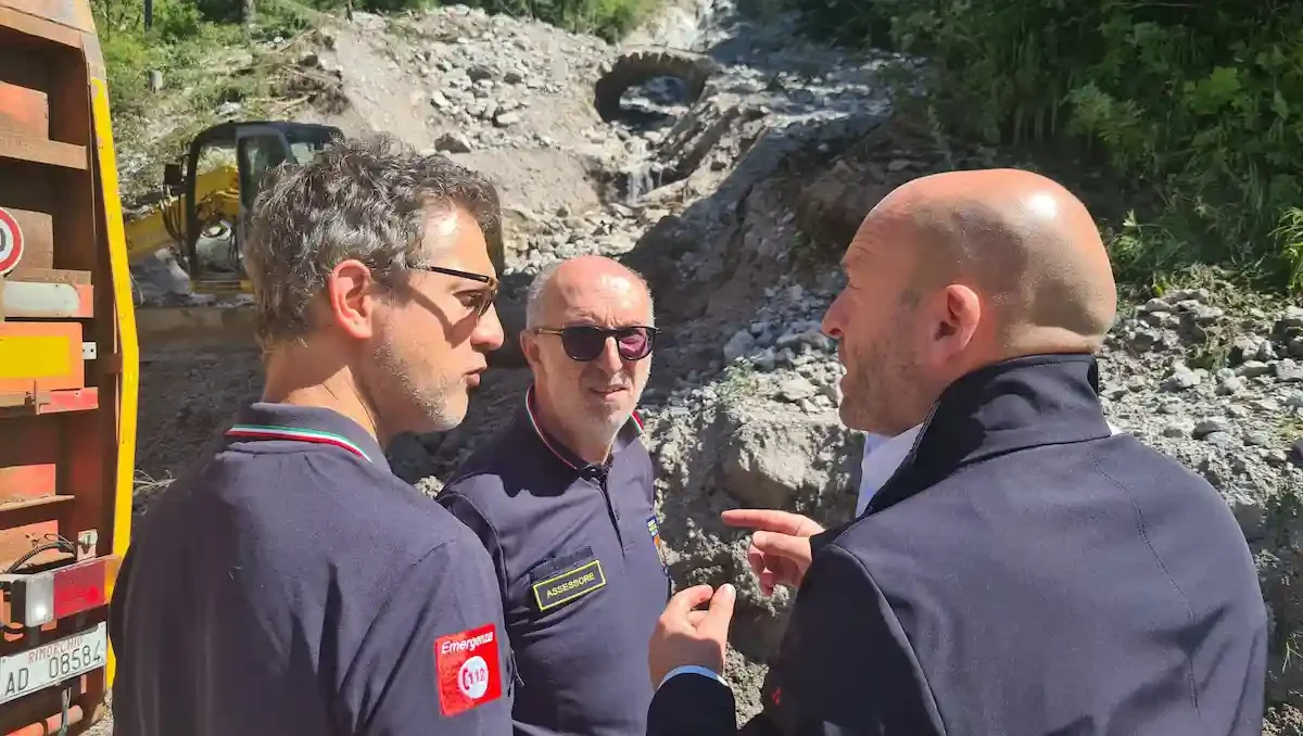 Sappada, riaperta la SR355. Riccardi: «frana in Val Pesarina venti volte più grande»
