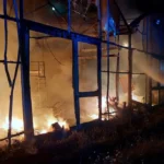 Un altro incendio a Maniago, fiamme in una serra