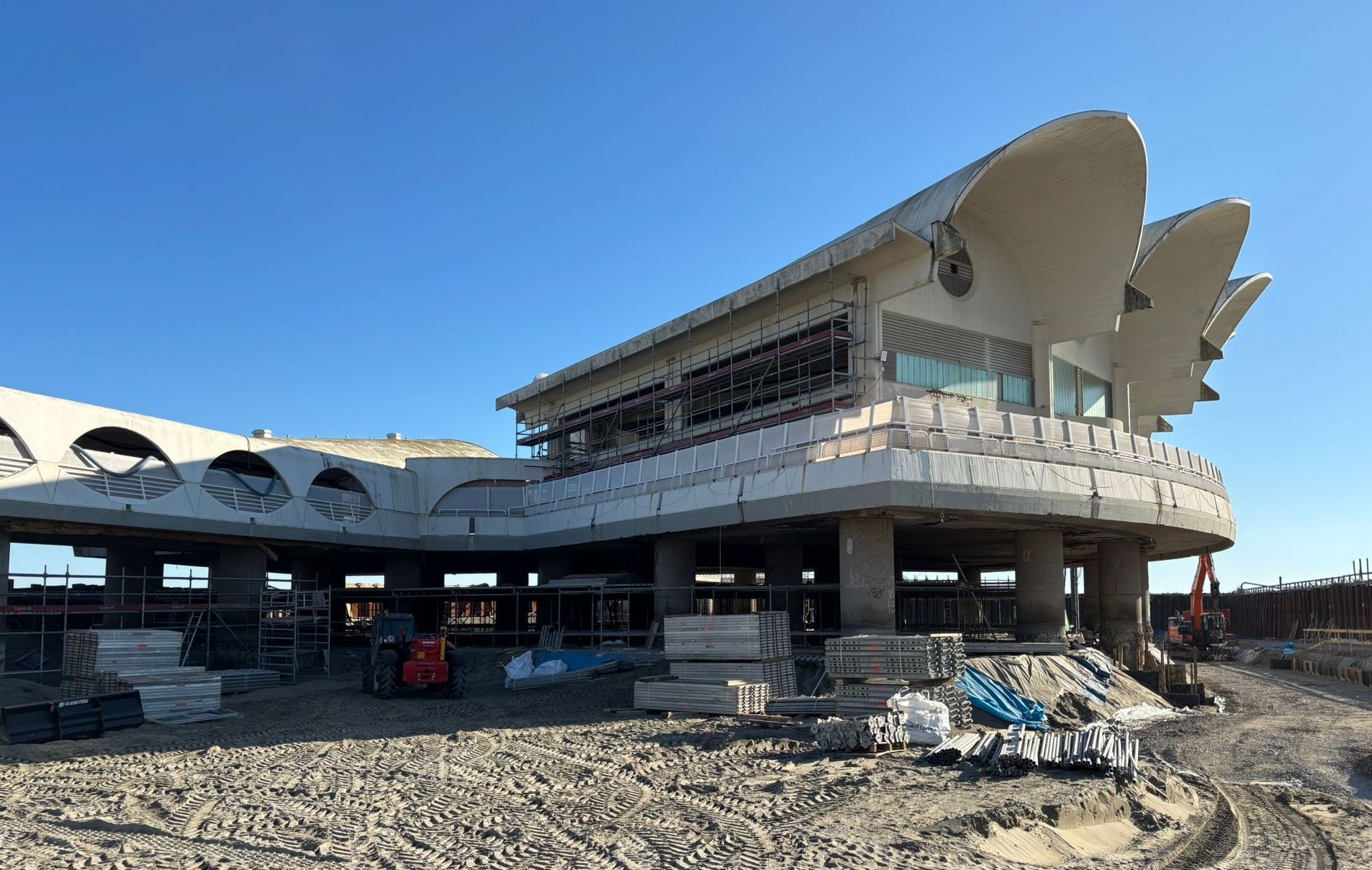 Cantiere Terrazza mare Lignano procede in rispetto tempi