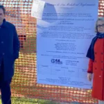 immagine dal cantiere che ritrae il Sindaco Flavio Maurutto e la Dirigente del Settore LL.PP. e Gestione del Territorio arch. Wanda Antoniazzi
