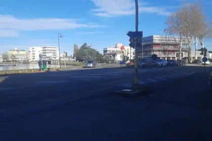 Incrocio via Roma Destra-via Sauro, inizia la seconda fase di sperimentazione