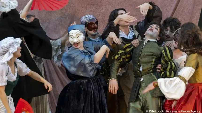 "Niente come sembra" spettacolo di Commedia dell'Arte con la Nico Pepe in tournee gennaio febbraio 2025