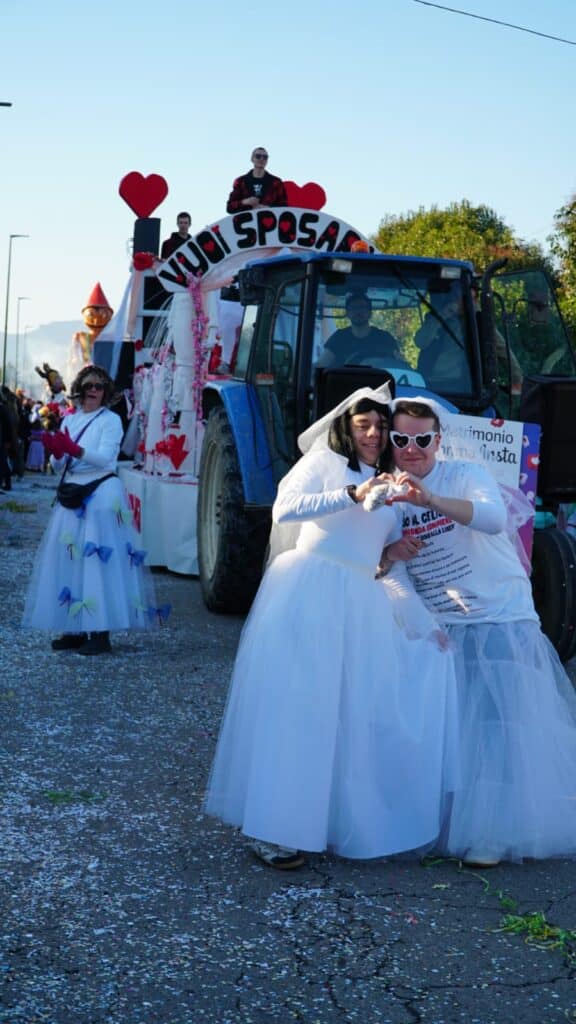 Carnevali di Marca, in 17 mila per le sfilate di Nervesa, Pieve del grappa e Bibano