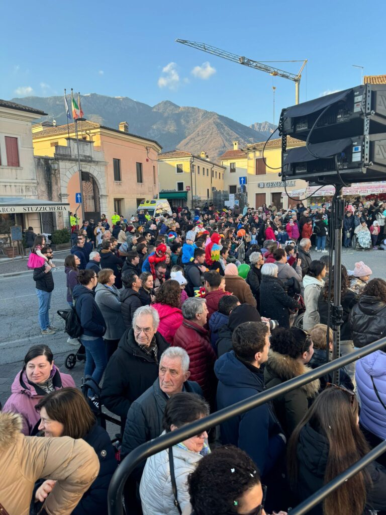 Carnevali di Marca, in 17 mila per le sfilate di Nervesa, Pieve del grappa e Bibano