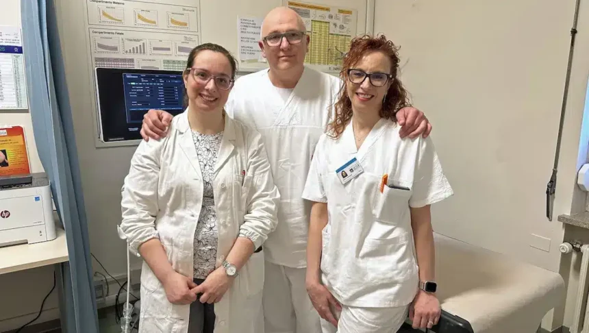 la foto del dottor Babbo con le dottoresse Monica Carrozzini e Stefania di Gangi.