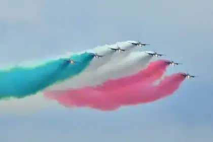 Le Frecce Tricolori incantano il litorale di Lignano